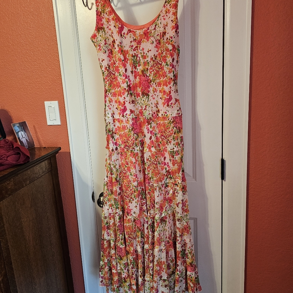 Floral Sleeveless Maxi Dress